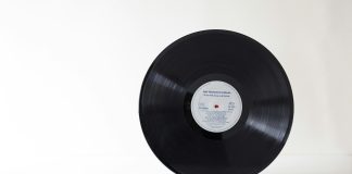 Sfinx și rock-ul progresiv românesc: povestea trupei care a cântat mitologia dacică în plină cenzură vinyl records