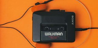 Sony Walkman: revoluția care a pus muzica anilor ’80 în buzunar Sony Walkman: revoluția care a pus muzica anilor '80 în buzunar